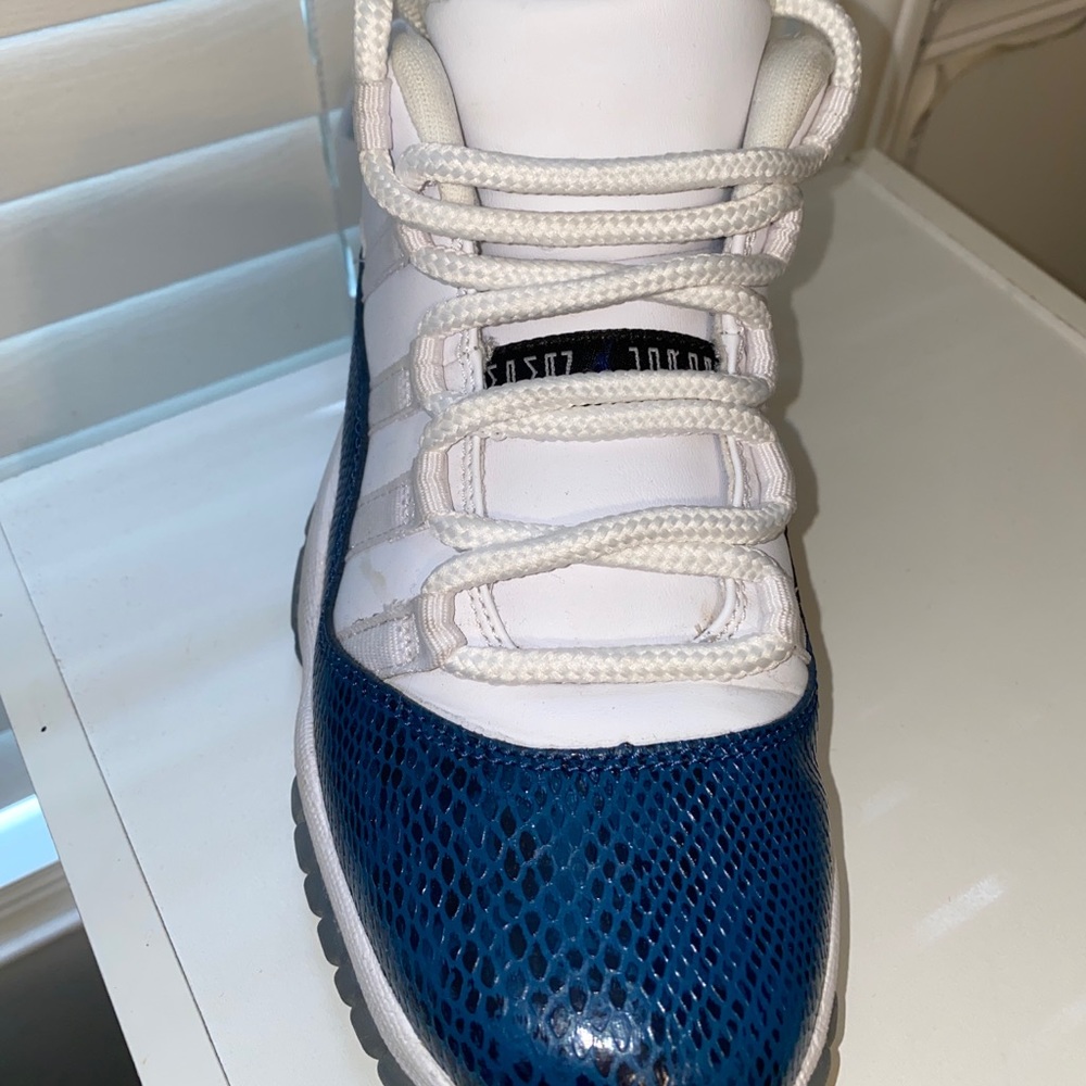 Size 6Y - Jordan 11 Retro Low Snakeskin 2019